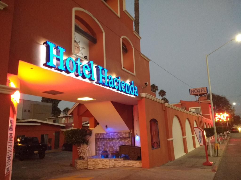 Hotel Hacienda Ensenada Esterno foto